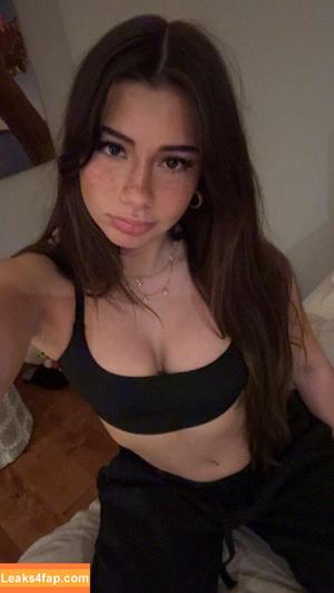 Mikayla Campinos фото #0157