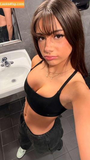 Mikayla Campinos фото #0169