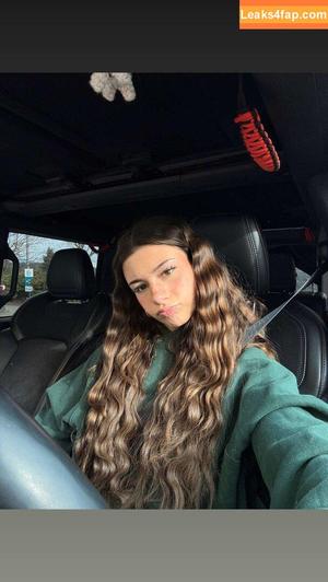 Mikayla Campinos фото #0185