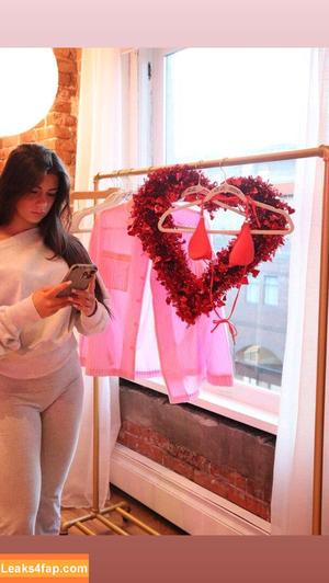 Mikayla Campinos фото #0204