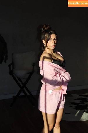 Mikayla Campinos фото #0242