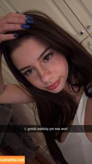 Mikayla Campinos photo #0277