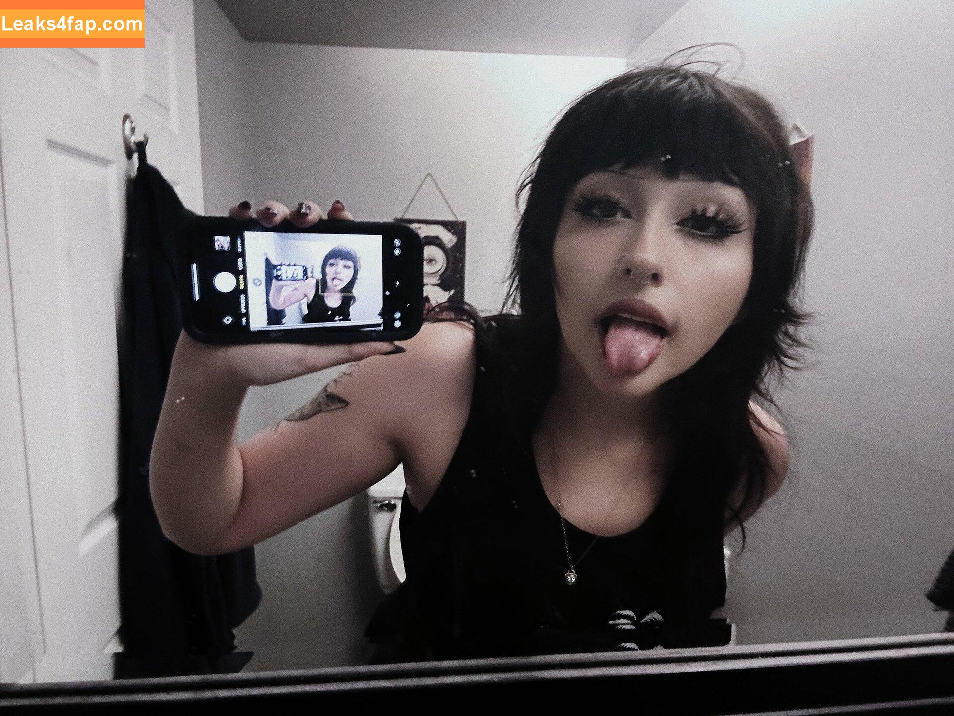 milxluvr / charlxvesmilk / govassignedgoth leaked photo photo #0001