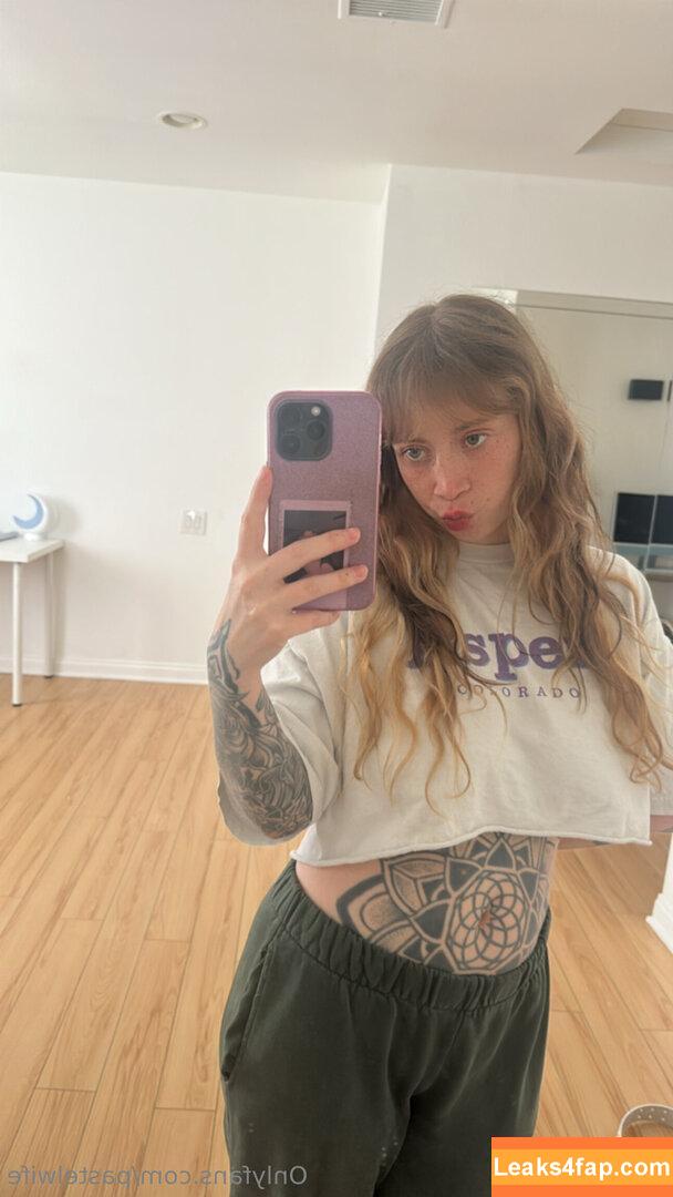 pastelwife /  leaked photo photo #0005