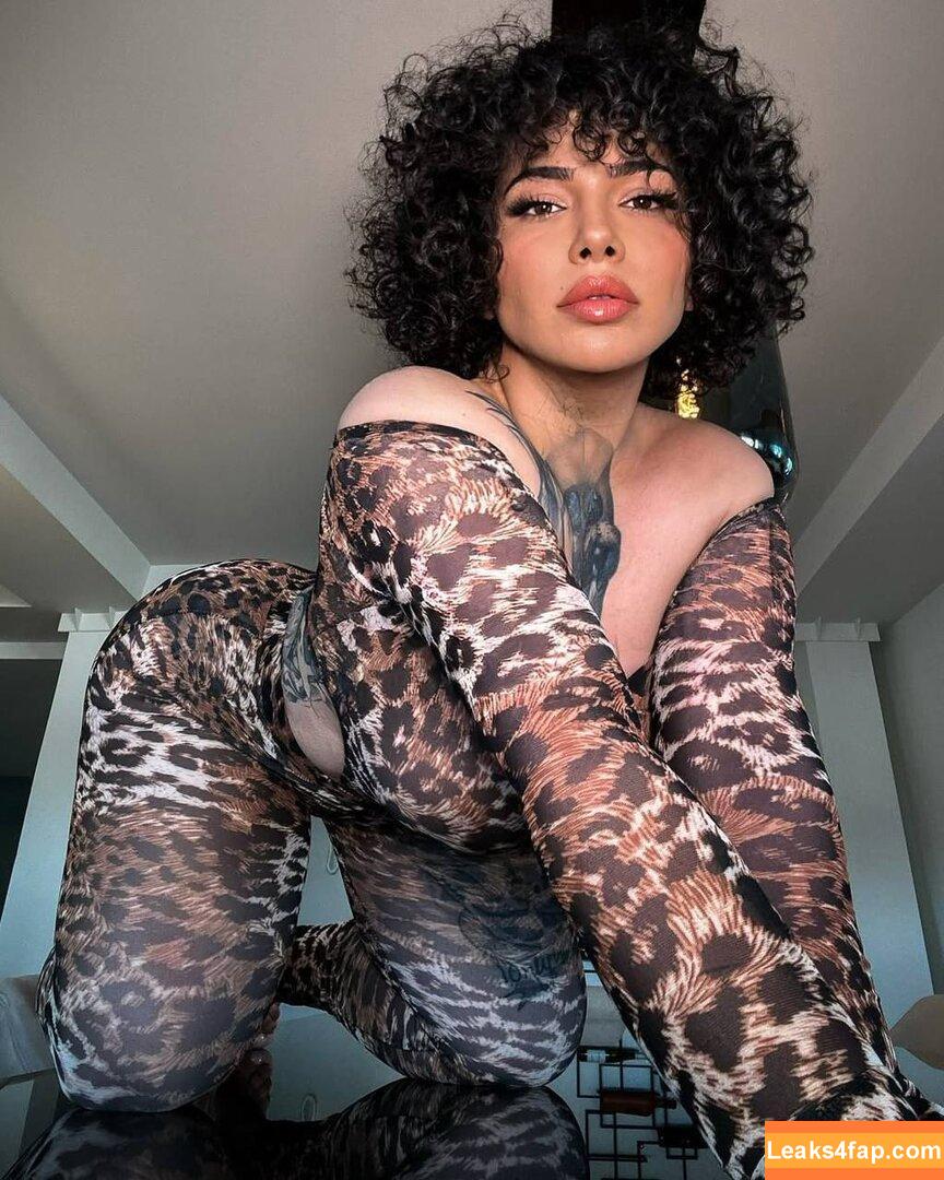 queenazita /  leaked photo photo #0025