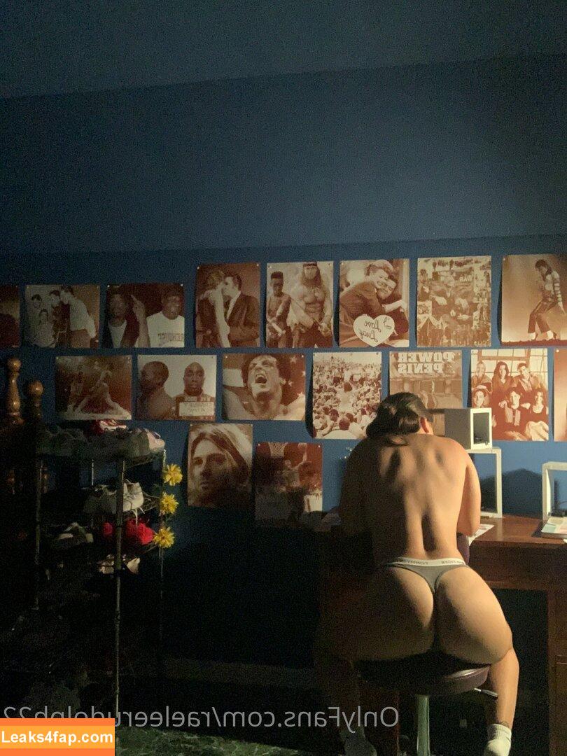 Raeleerudolph22 leaked photo photo #0024