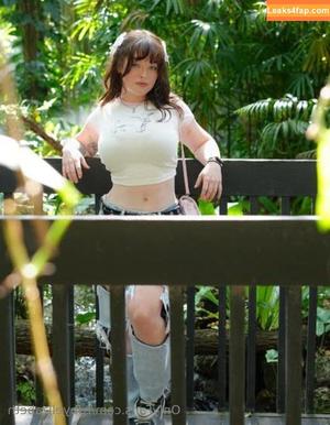 rubyelizabeth photo #0001