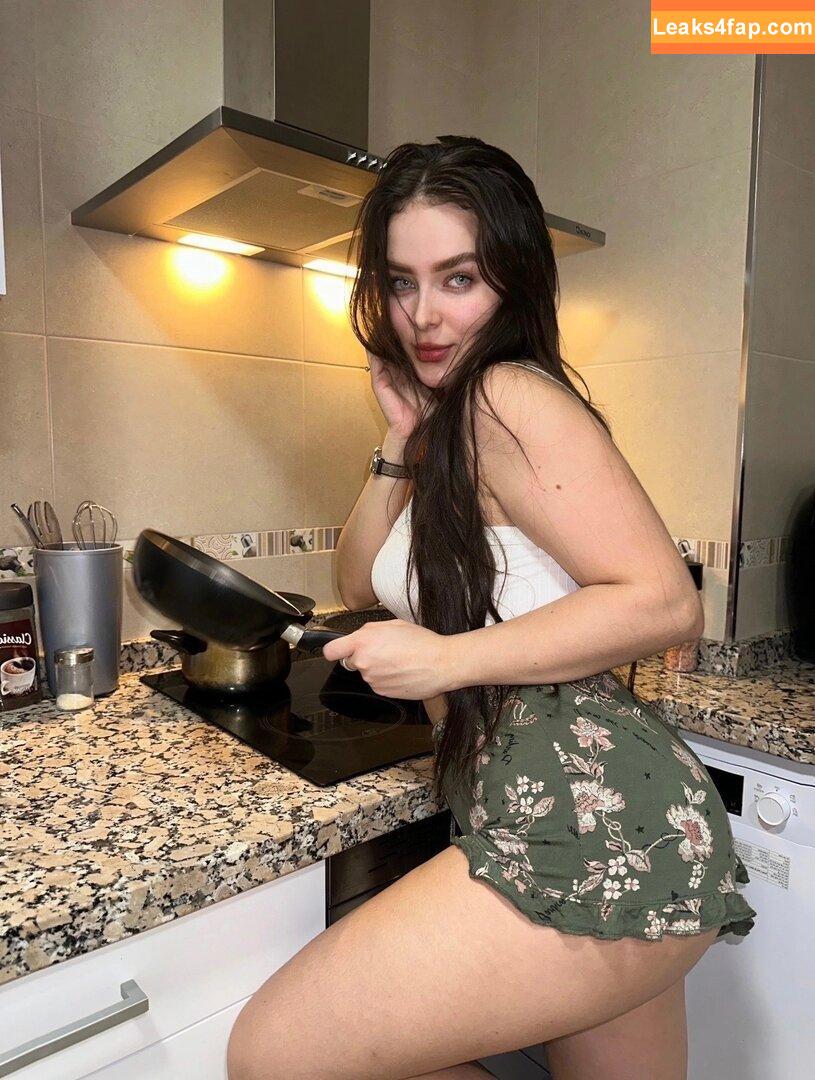Sabrina Salvatierra / sabrinasalvatierrac leaked photo photo #0057