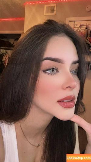 Sabrina Salvatierra photo #0012