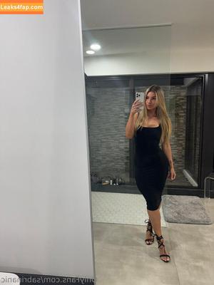 sabrinanic photo #0039