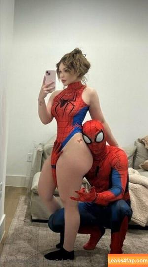 Tayler Hills photo #0084