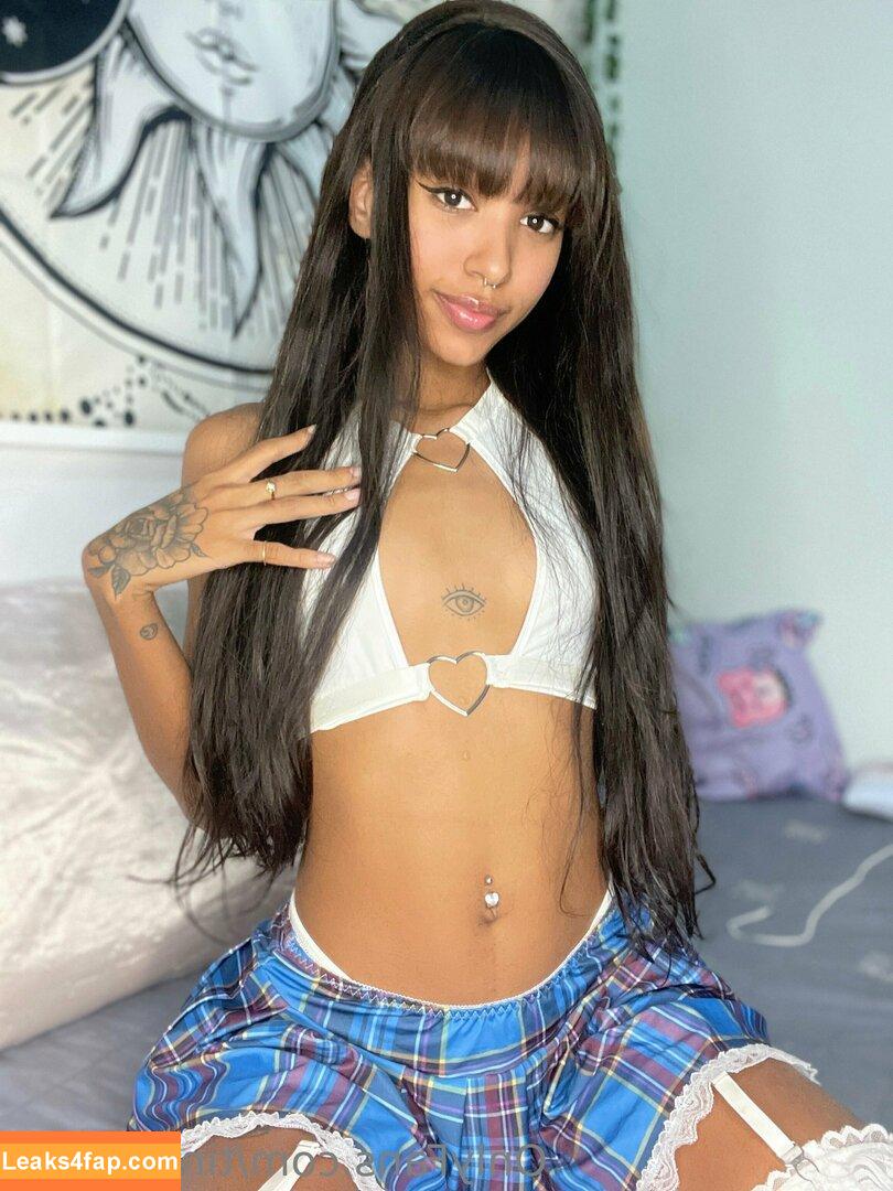 tinxyalicex / _cstaccs leaked photo photo #0006