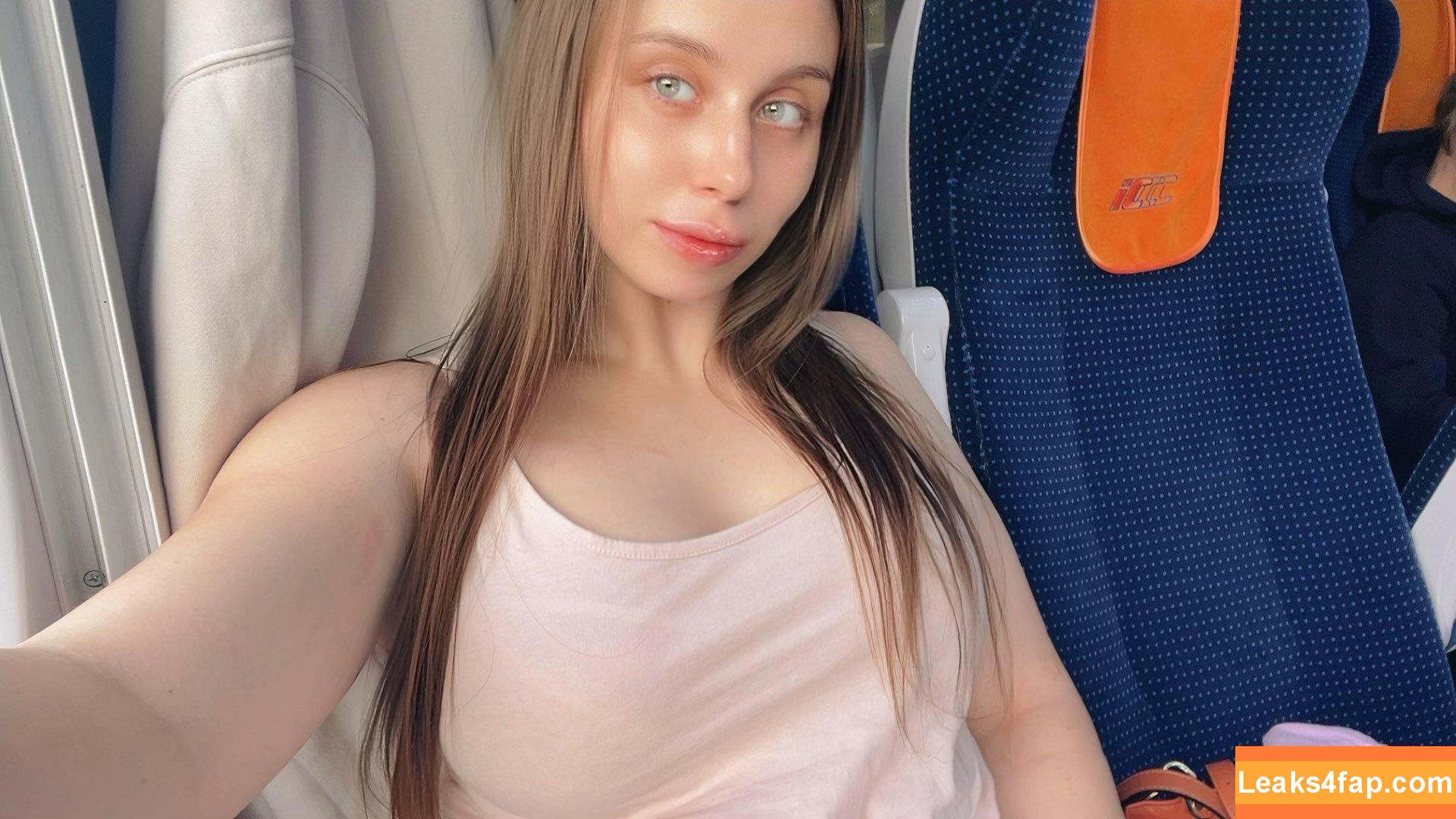 Ultrafioletova / Aleksandra Majewska / kittysxo leaked photo photo #0018