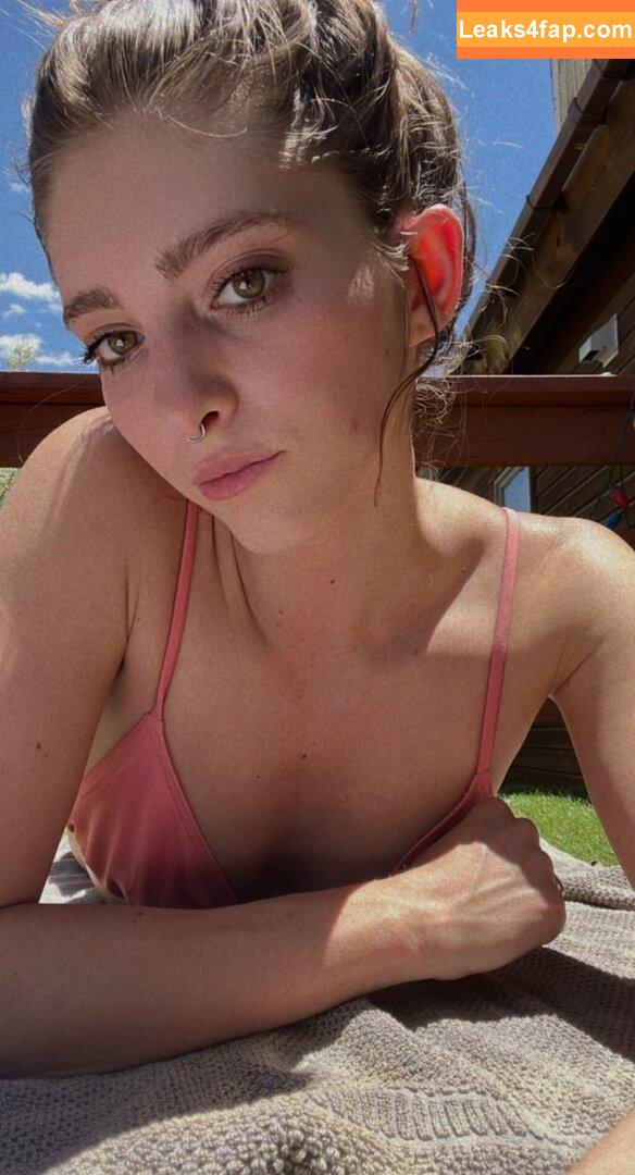 Willow Shields / willowshields leaked photo photo #0073