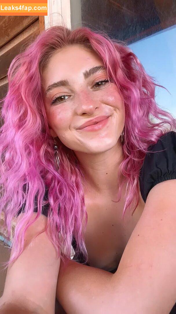 Willow Shields / willowshields leaked photo photo #0090