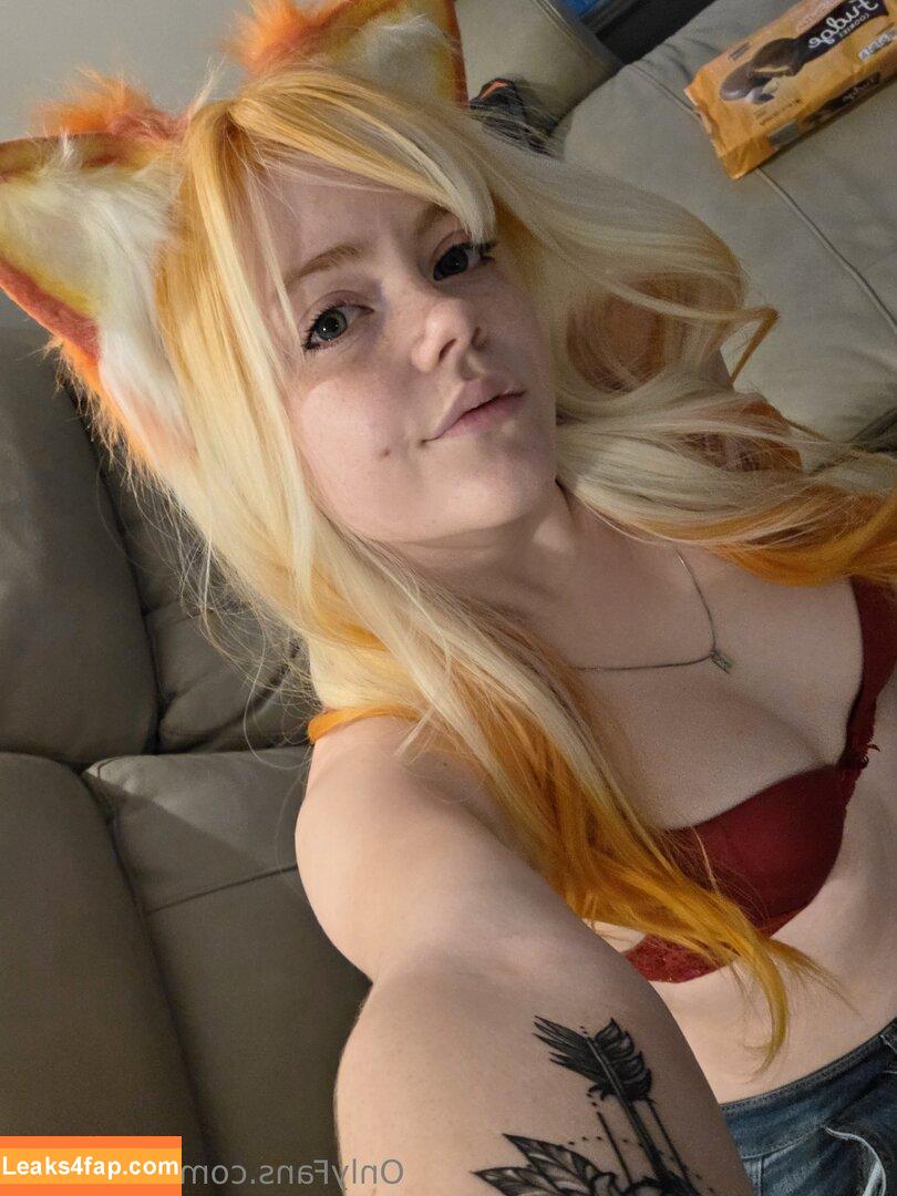 Willow.Trie / user leaked photo photo #0013