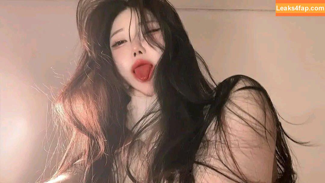 Evawishx / hanxiao_ss leaked photo photo #0005