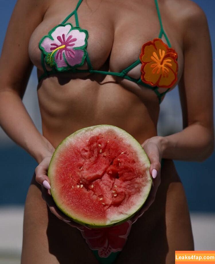 Grc3 B00r / _grinder_c leaked photo photo #0008