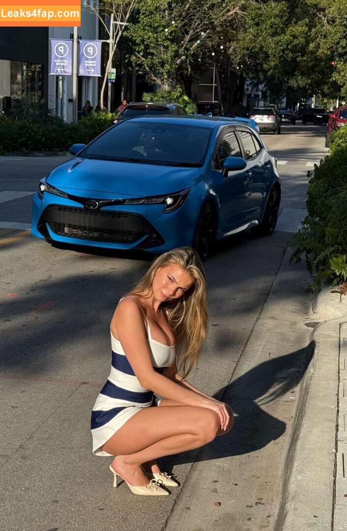 Grc3 B00r / _grinder_c leaked photo photo #0029
