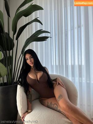 Valerie Cossette photo #0002