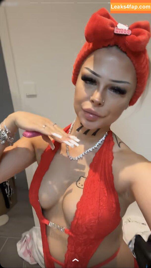 Sophioosh /  leaked photo photo #0001