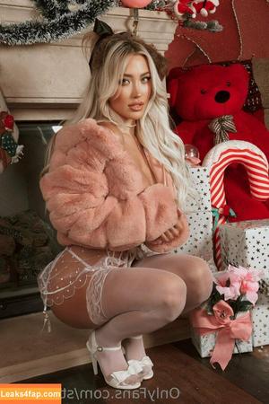 Stefanie Knight photo #0001