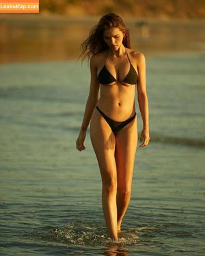 Colleen Cole photo #0012