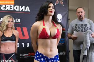 Rachael Ostovich photo #0008
