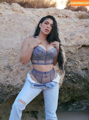 Rachael Ostovich photo #0020