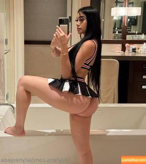 Jailyne Ojeda фото #0013