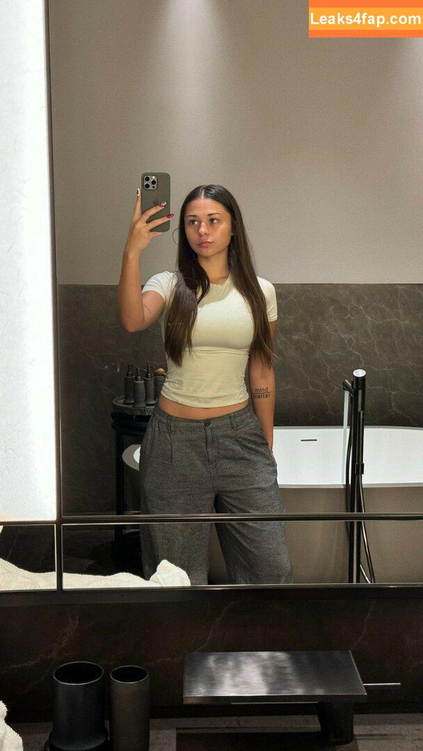sophieraiin /  leaked photo photo #0015