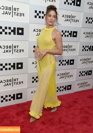 Christa Allen photo #0004