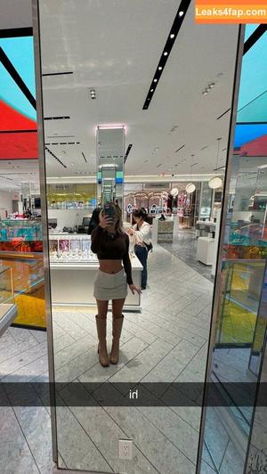 Emily Elizabeth photo #0022