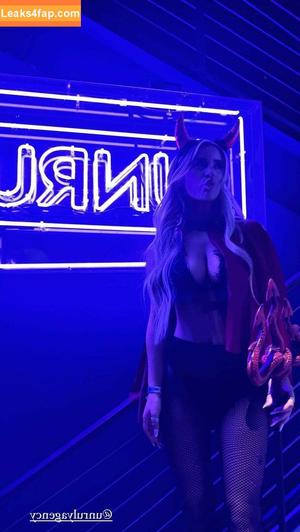 Emily Elizabeth photo #0132