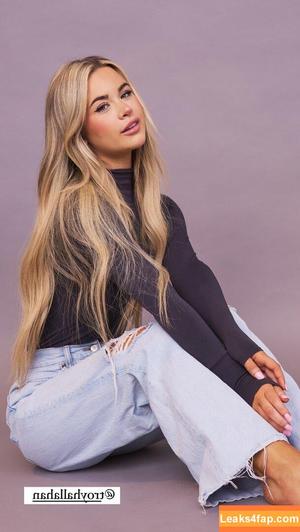 Emily Elizabeth photo #0410