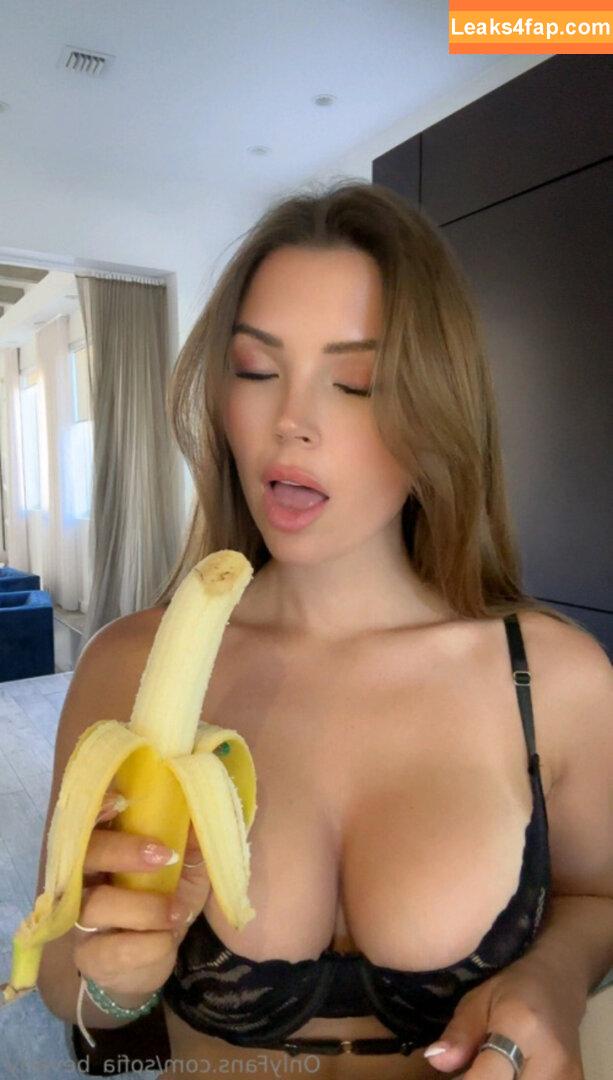 S0fi Bevrly / sofia_bevarly leaked photo photo #0011