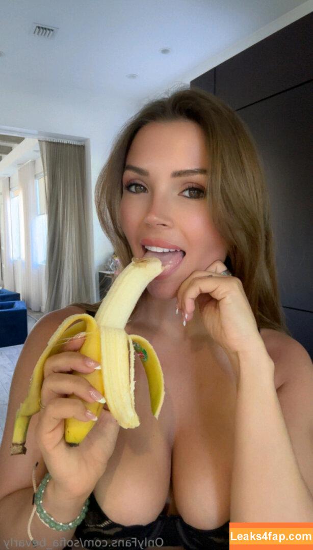 S0fi Bevrly / sofia_bevarly leaked photo photo #0013