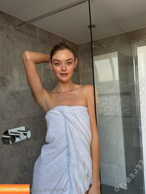 Willow Hand фото #0079