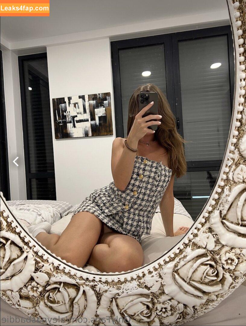 Aleynabaddie / lolygetsu0___ leaked photo photo #0662