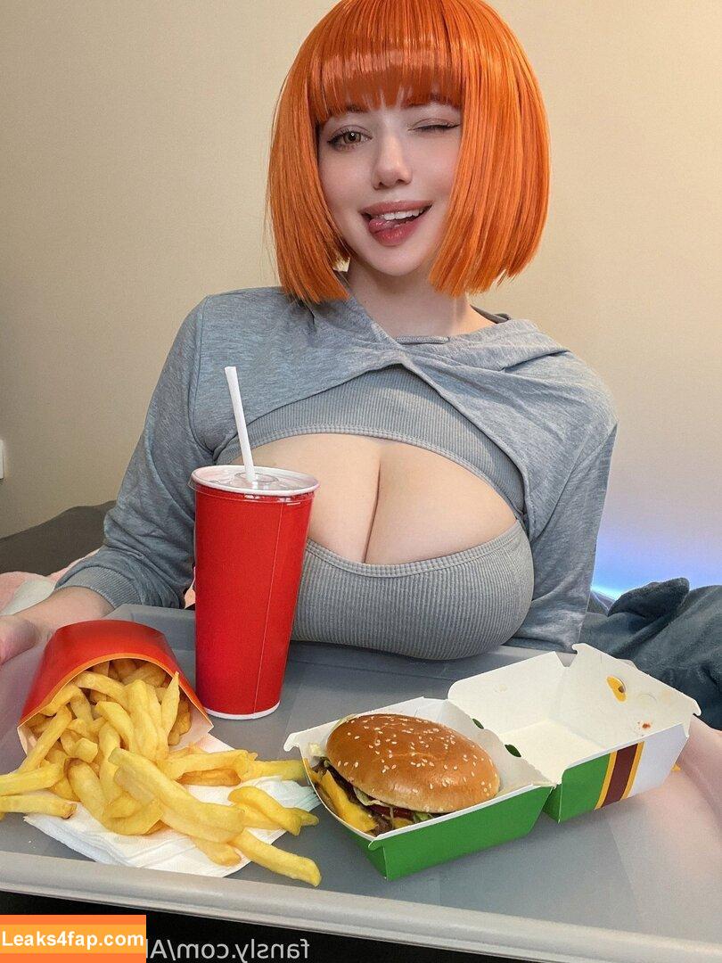 Alina Becker / AlinaBecker / abecker_cos / alina_becker / https: / japp_leack слитое фото фото #2688