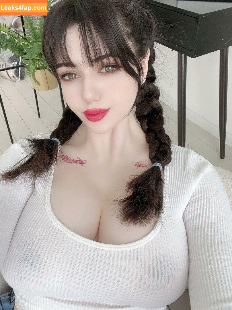 Alina Becker / AlinaBecker / abecker_cos / alina_becker / https: / japp_leack слитое фото фото #2766