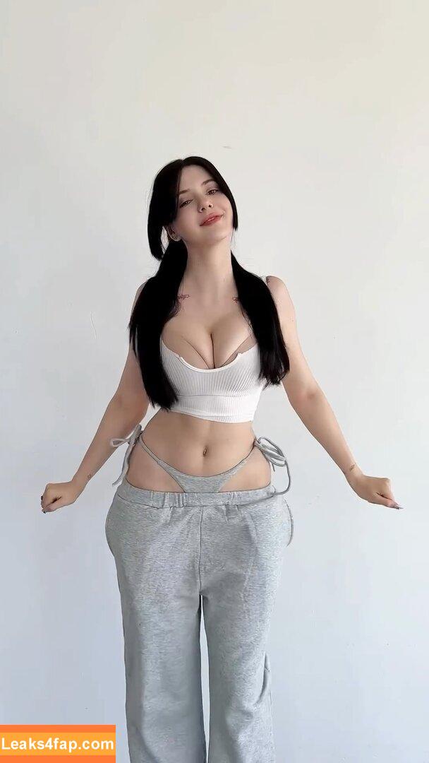 Alina Becker / AlinaBecker / abecker_cos / alina_becker / https: / japp_leack слитое фото фото #3411