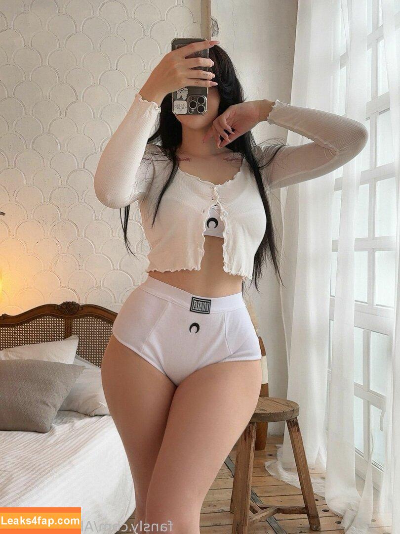 Alina Becker / AlinaBecker / abecker_cos / alina_becker / https: / japp_leack слитое фото фото #3729