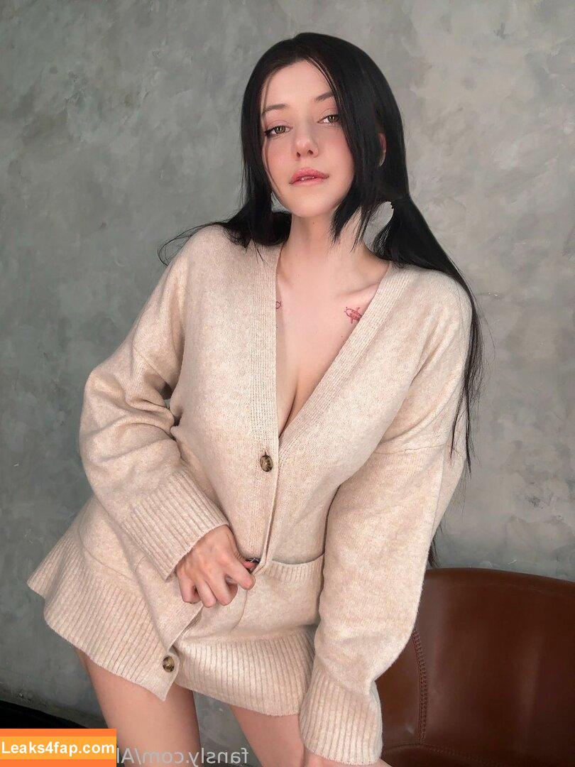 Alina Becker / AlinaBecker / abecker_cos / alina_becker / https: / japp_leack слитое фото фото #4113