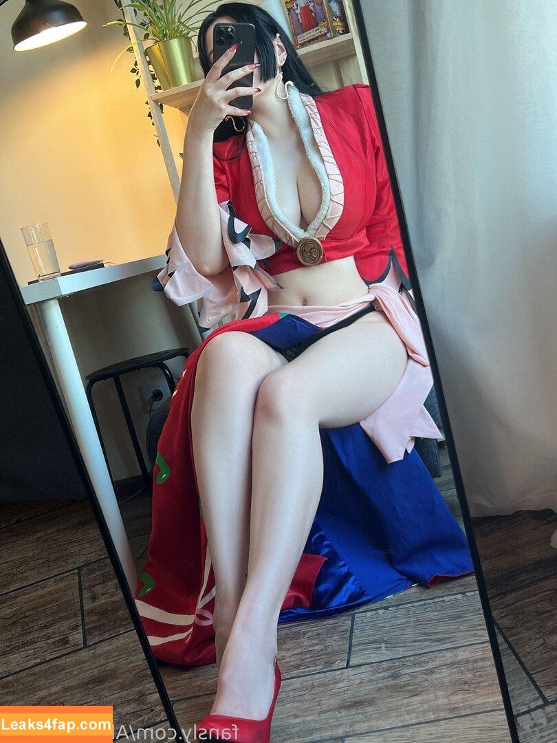 Alina Becker / AlinaBecker / abecker_cos / alina_becker / https: / japp_leack слитое фото фото #5314