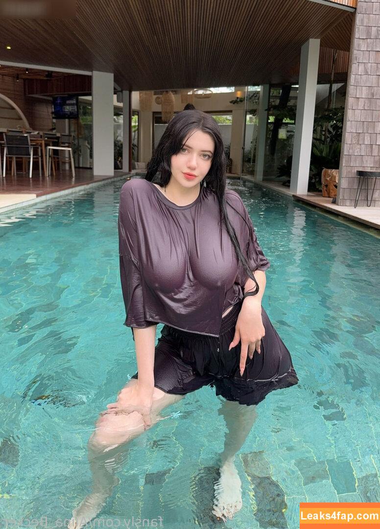 Alina Becker / AlinaBecker / abecker_cos / alina_becker / https: / japp_leack leaked photo photo #5430