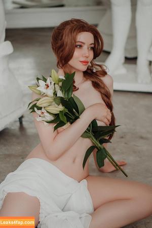 Alina Becker photo #5451