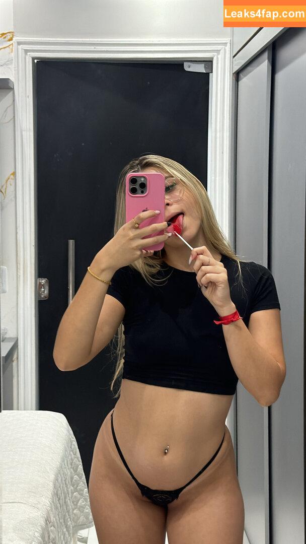 Aline Gomes / aliinegomes.ofc leaked photo photo #0009
