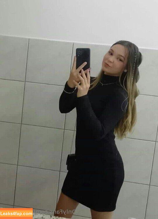 ana.petite / annapetite leaked photo photo #0016
