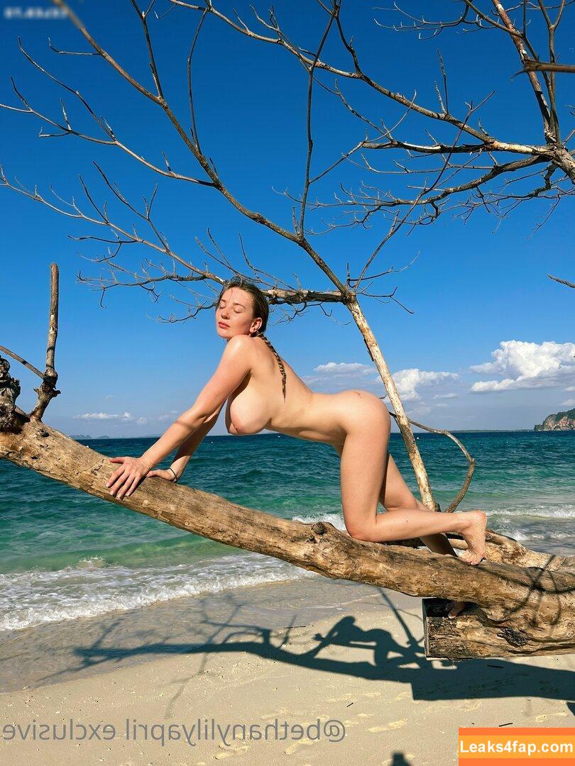 Bethanylilyapril /  leaked photo photo #0013